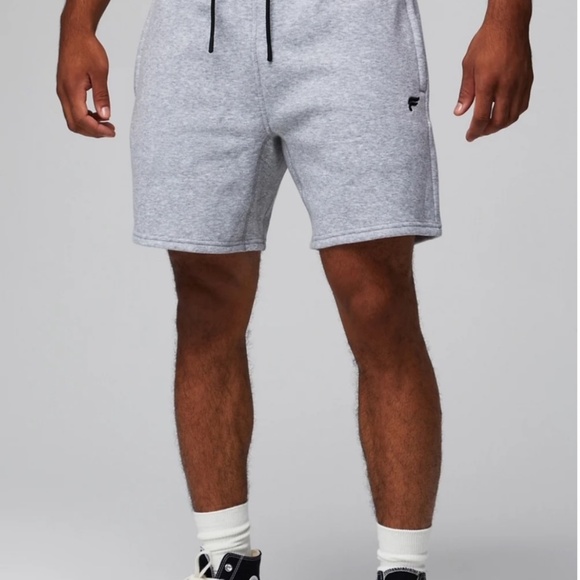 Fabletics The Lightweight Go-To Short, Classic Grey Heather, L - Picture 1 of 8